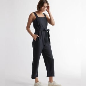 Quince 100% Linen Square Neck Jumpsuit. Deep Navy. Medium. Perfect Condition